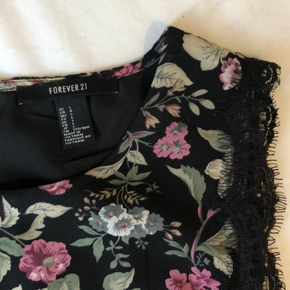 Floral dress - Picture 3 of 5